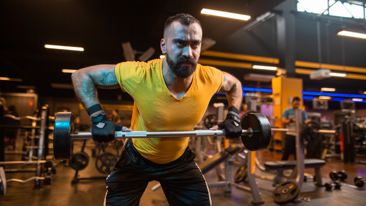 ejercicios espalda baja gimnasio destacada